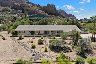 5019 E Rovey Ave in Paradise Valley, AZ - Building Photo - Building Photo
