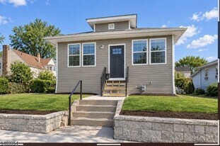 335 6th Ave in Paterson, NJ - Building Photo