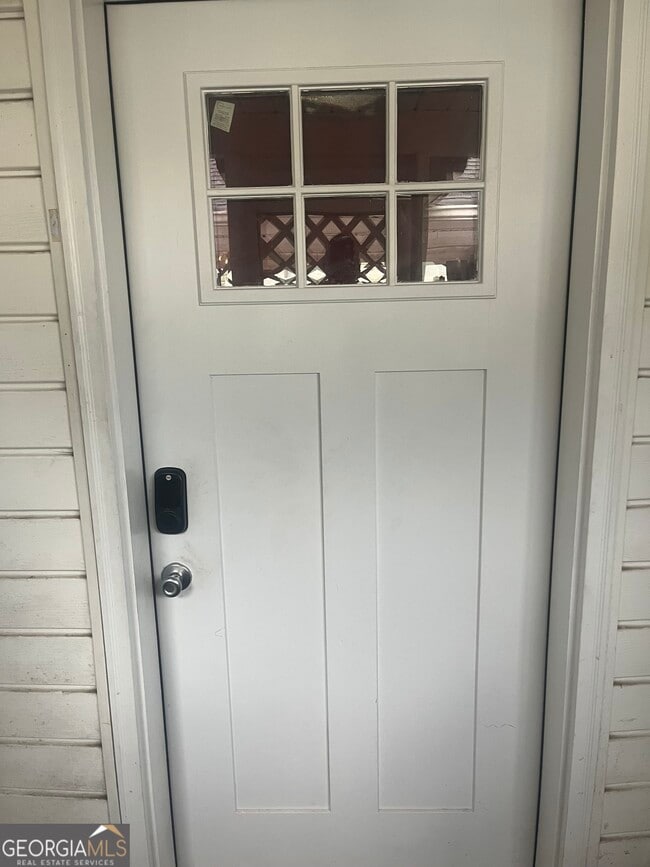 property at 33A Popular St