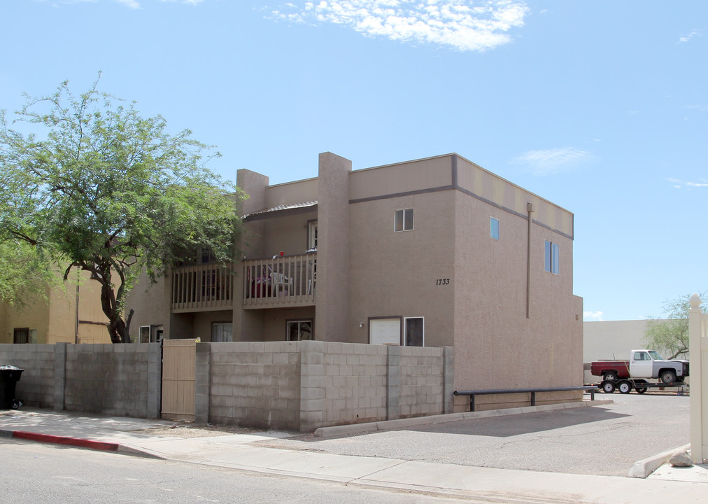 1733-1709 E Pepper Cor in Mesa, AZ - Building Photo