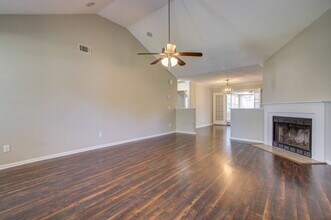 156 Pecan Grove Ave in Goose Creek, SC - Foto de edificio - Building Photo