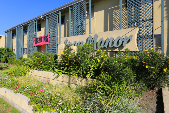 Luau Manor in Pico Rivera, CA - Foto de edificio - Building Photo