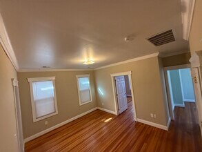 226 Hamilton St, Unit 2 in New Brunswick, NJ - Building Photo - Building Photo