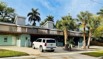 1559 7th Ave W in Bradenton, FL - Building Photo