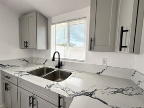 16018 Nordhoff St in Los Angeles, CA - Building Photo - Building Photo