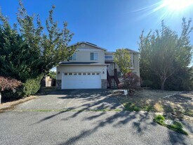 6412 31st Ave S in Seattle, WA - Building Photo