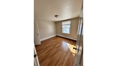 1303 W 23rd Ave in Anchorage, AK - Foto de edificio - Building Photo
