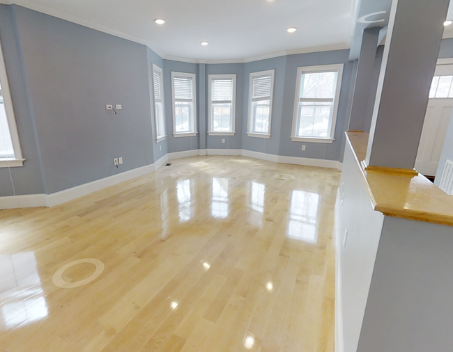 15 Orchard St, Unit 1 in Cambridge, MA - Building Photo - Building Photo