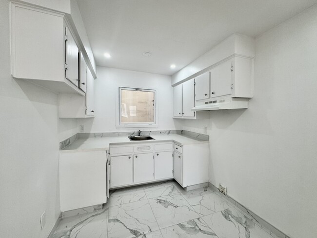2520 Sicard Rue in Montréal, QC - Building Photo - Building Photo