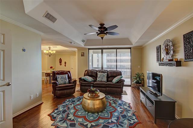 5909 Luther Ln in Dallas, TX - Building Photo