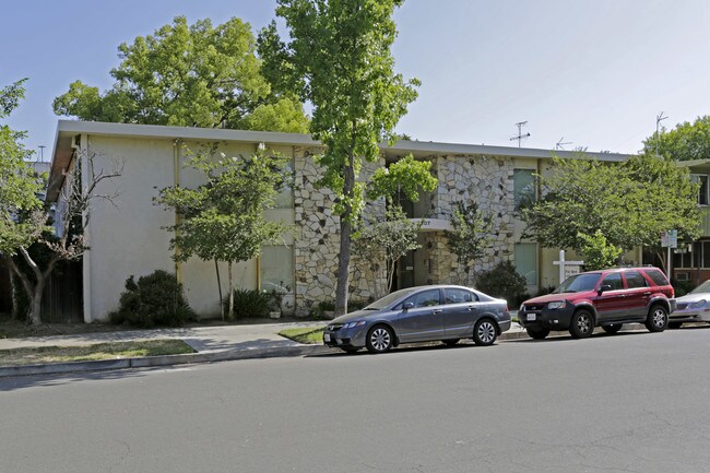 2707 O St in Sacramento, CA - Building Photo - Building Photo