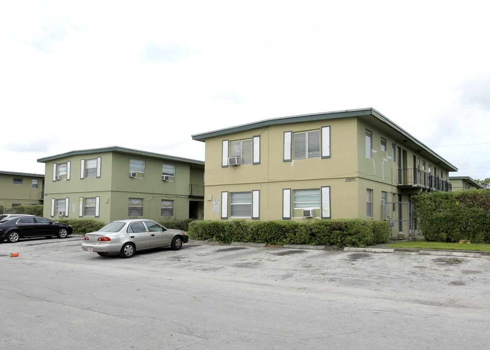 Madison Apartments in Fort Lauderdale, FL - Foto de edificio