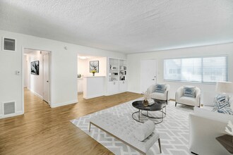 Ethel Avenue Apartments in Studio City, CA - Building Photo - Building Photo
