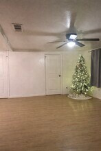 415 S Lafond Rd in Tipton, CA - Building Photo - Building Photo