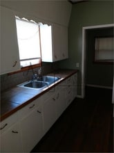 115 W Jackson St in Pittsburg, KS - Building Photo - Building Photo