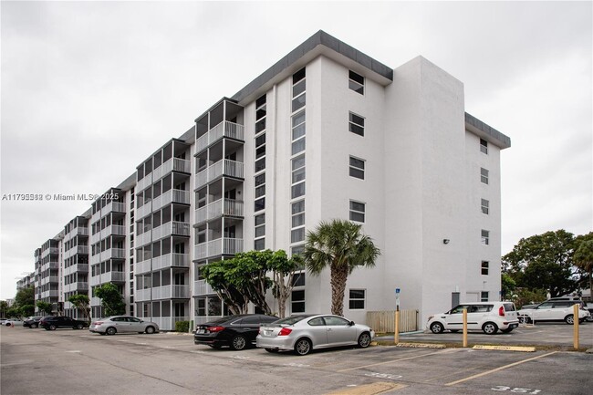 property at 16950 W Dixie Hwy