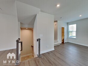 2203 Doby Creek Ln in Charlotte, NC - Building Photo - Building Photo