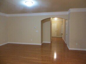 2057 Meadow Peak Rd in Duluth, GA - Building Photo - Building Photo
