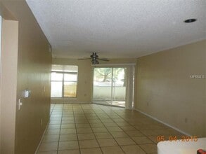 10020 Strafford Oak Ct in Tampa, FL - Building Photo - Building Photo