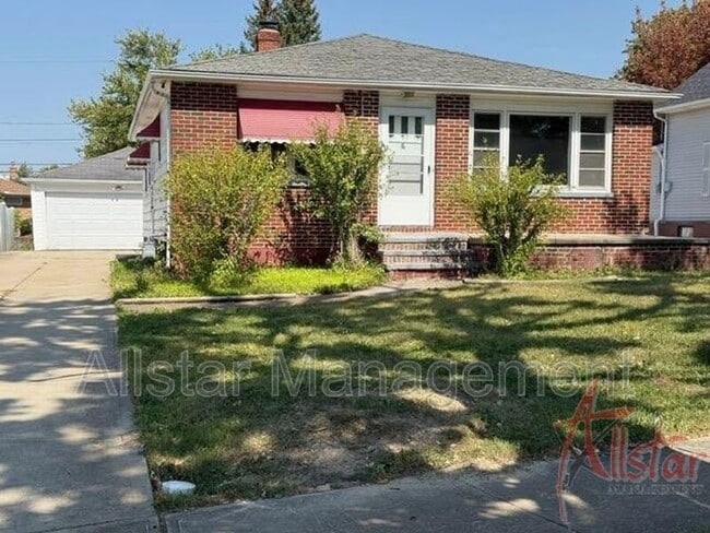 property at 3436 Dellwood Dr