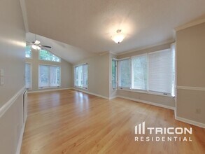 1010 Maidstone Ct in Marietta, GA - Building Photo - Building Photo
