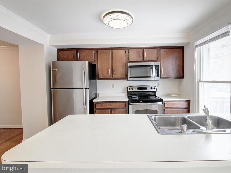 7990 Quay Ct in Frederick, MD - Building Photo