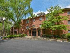 Charlotte Woods in Charlotte, NC - Foto de edificio - Building Photo