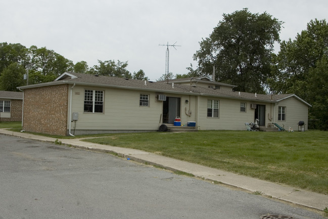 801 Carla Dr in Chesterton, IN - Foto de edificio - Building Photo