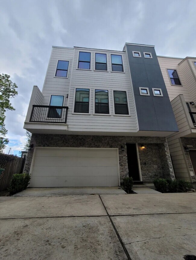 1413 Holly St in Houston, TX - Building Photo - Building Photo
