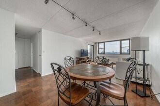 250 Gorge Rd in Cliffside Park, NJ - Building Photo - Building Photo