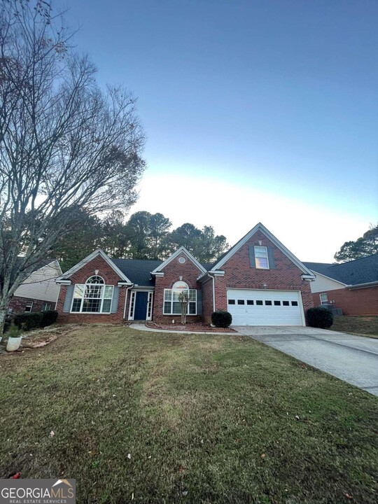 1075 Chandler Ridge Dr SE in Lawrenceville, GA - Building Photo