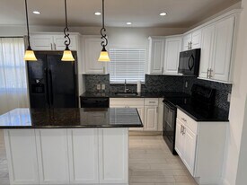 669 Monaco Ct in Delray Beach, FL - Building Photo