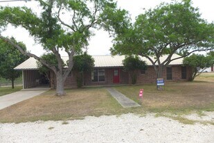 25 Hwy 87 in Comfort, TX - Building Photo