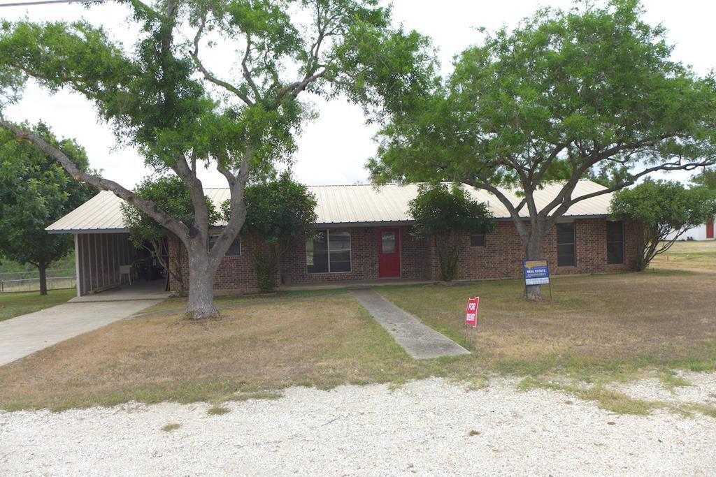 25 Hwy 87 in Comfort, TX - Building Photo