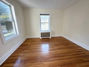 66 Stoehrs Pl in Bridgeport, CT - Foto de edificio - Building Photo