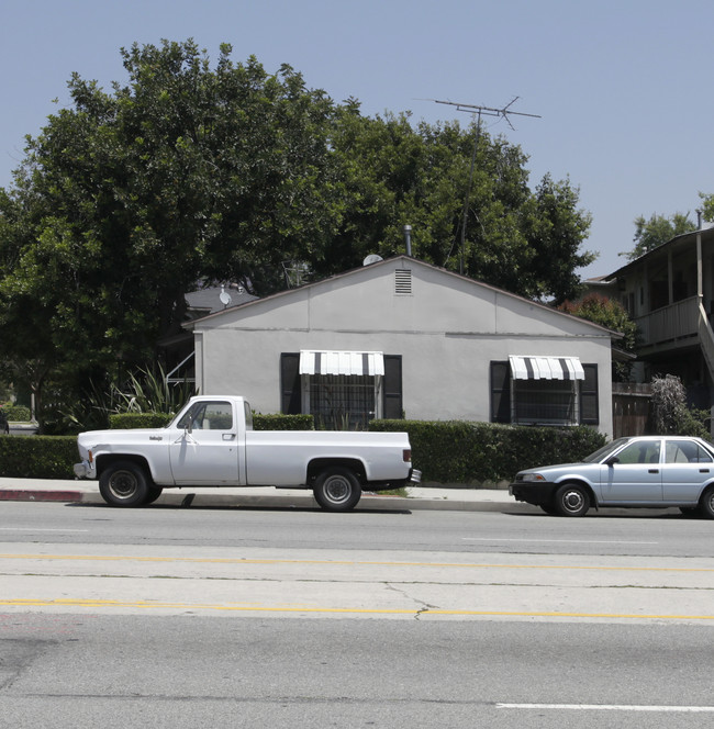 5606 Lemp Ave in North Hollywood, CA - Foto de edificio - Building Photo