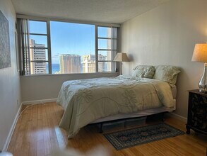 400 Hobron Ln, Unit 3415 in Honolulu, HI - Foto de edificio - Building Photo