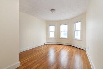 305 Hurley St in Cambridge, MA - Building Photo - Building Photo