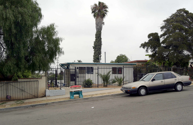 3738 Acacia St in San Diego, CA - Building Photo - Building Photo