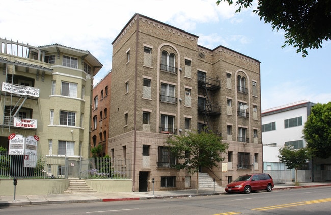 Park Virgil in Los Angeles, CA - Building Photo - Building Photo