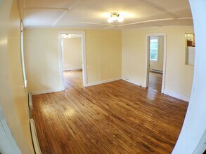 119 Prospect St, Unit apt 3 in Athol, MA - Foto de edificio - Building Photo