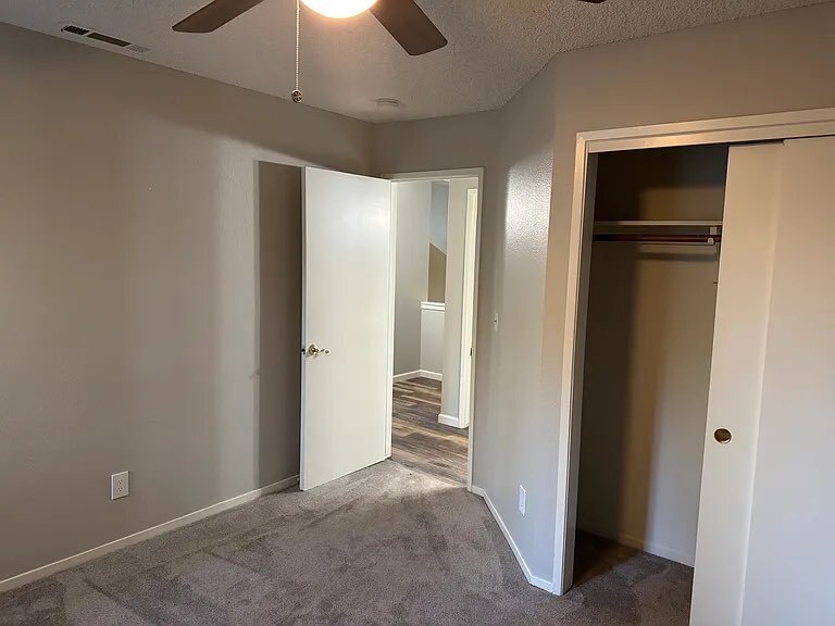 9950 N Canyon Creek Ln in Fresno, CA - Building Photo