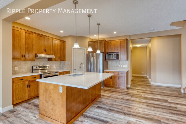 11 Everoak Bay SW in Calgary, AB - Building Photo - Building Photo