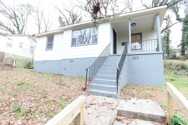 property at 816 Vanderbilt St