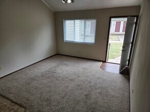 17 Village Ct, Unit 17 Village Ct. in Glen Carbon, IL - Building Photo - Building Photo