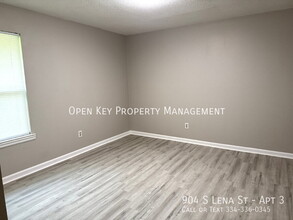 904 S Lena St in Dothan, AL - Building Photo - Building Photo
