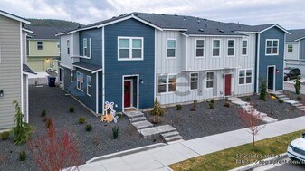 24460 E Harrier Ln in Liberty Lake, WA - Building Photo