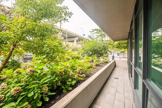 215 Fort York Blvd, Unit SI ID1384978P in Toronto, ON - Building Photo - Building Photo