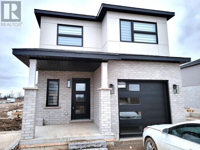 3911 Auckland Ave. in London, ON - Building Photo - Building Photo