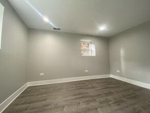 4234 W Crystal St, Unit 1 in Chicago, IL - Building Photo - Building Photo